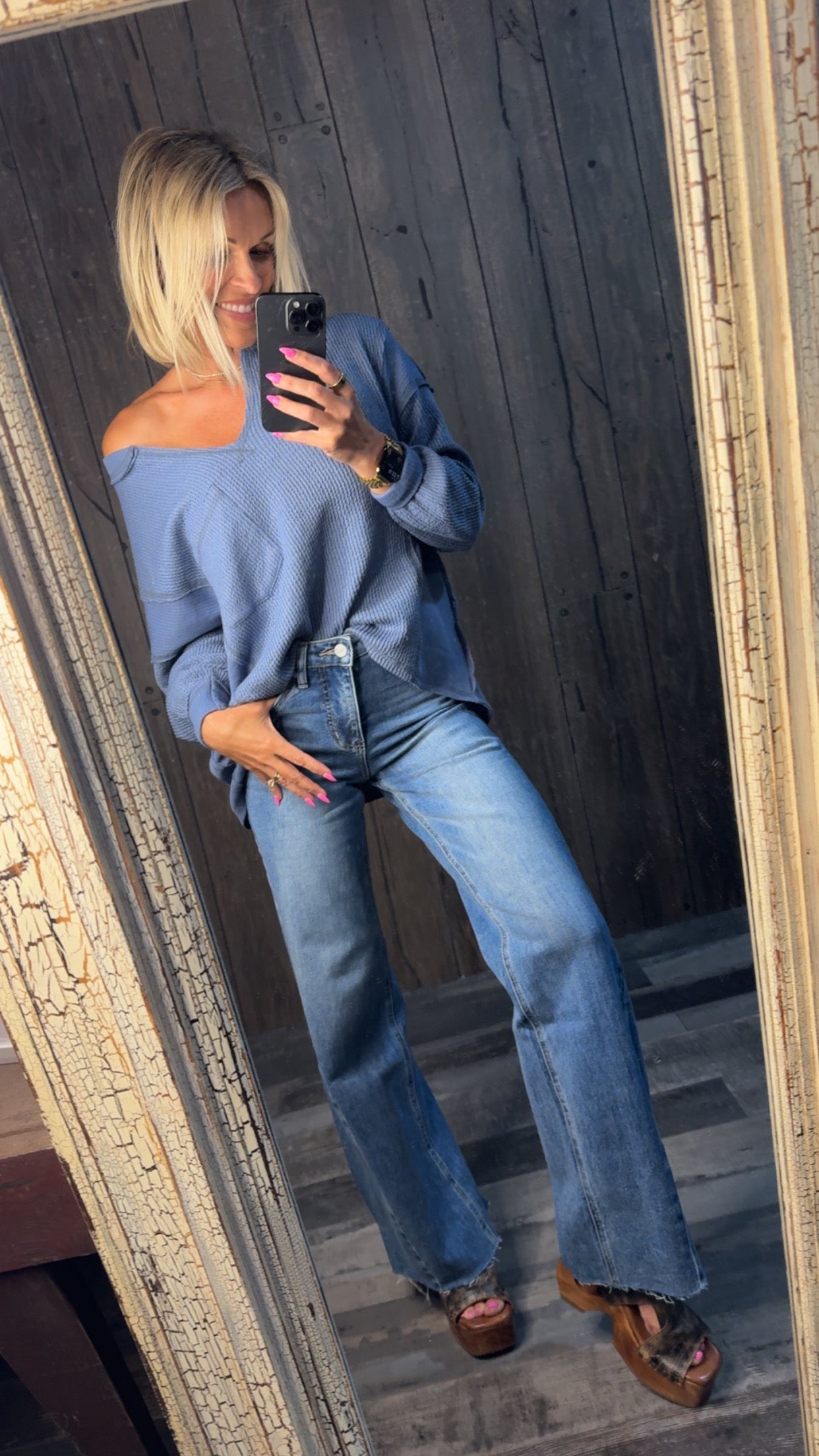 Julie V-Neck