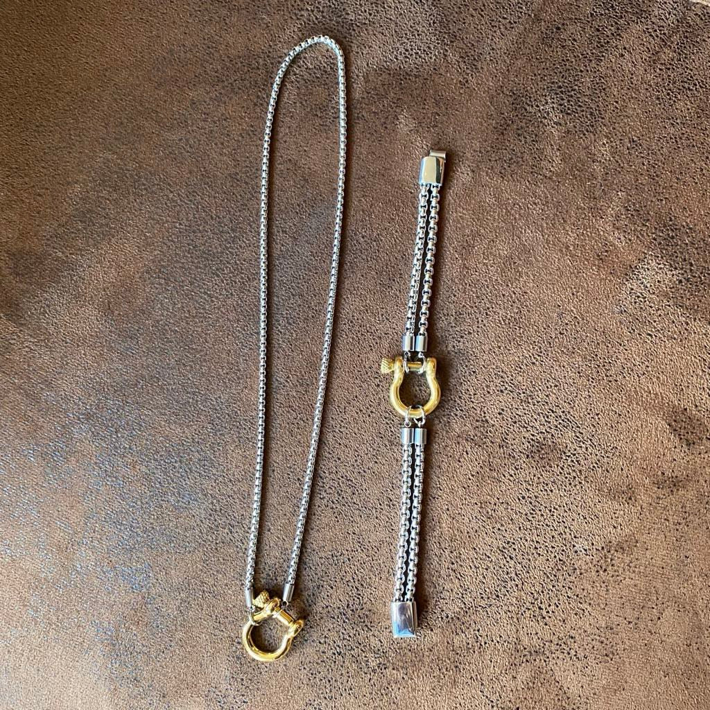 Horse Shoe Necklace