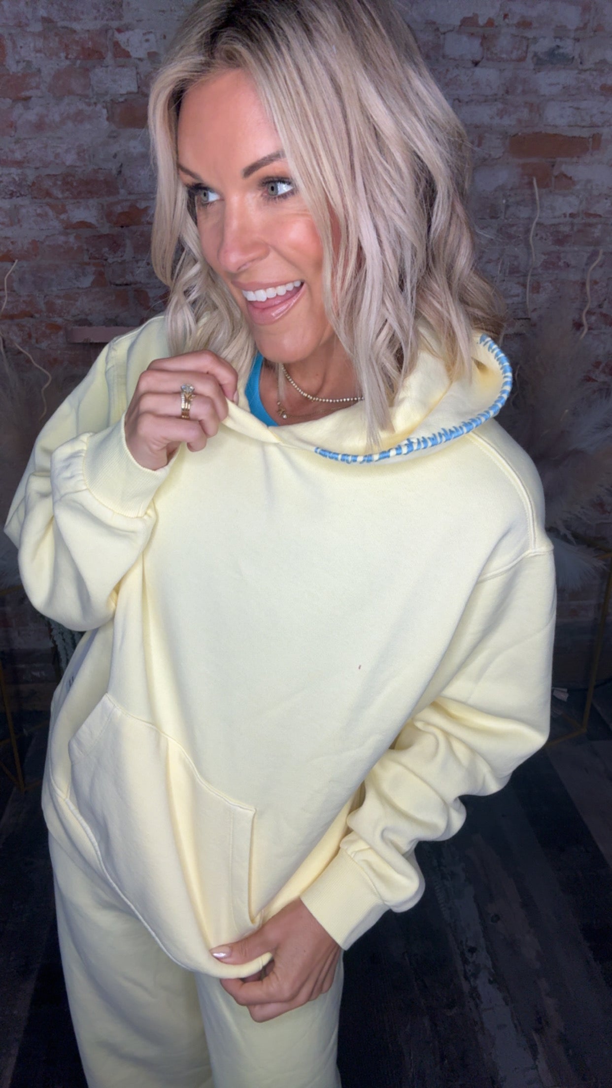 Lemon Washed Sweatshirt