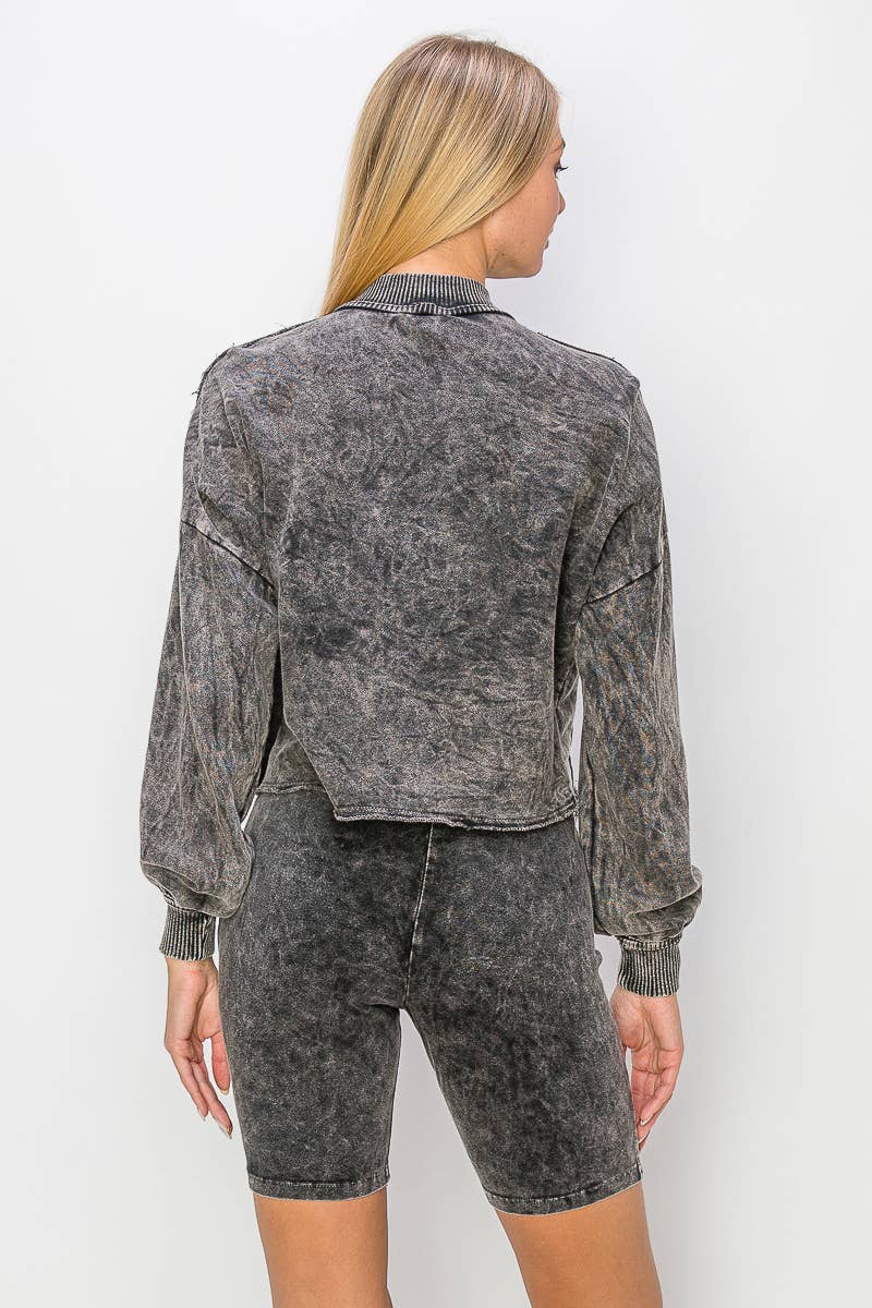 Kangaroo pocket quarterzip