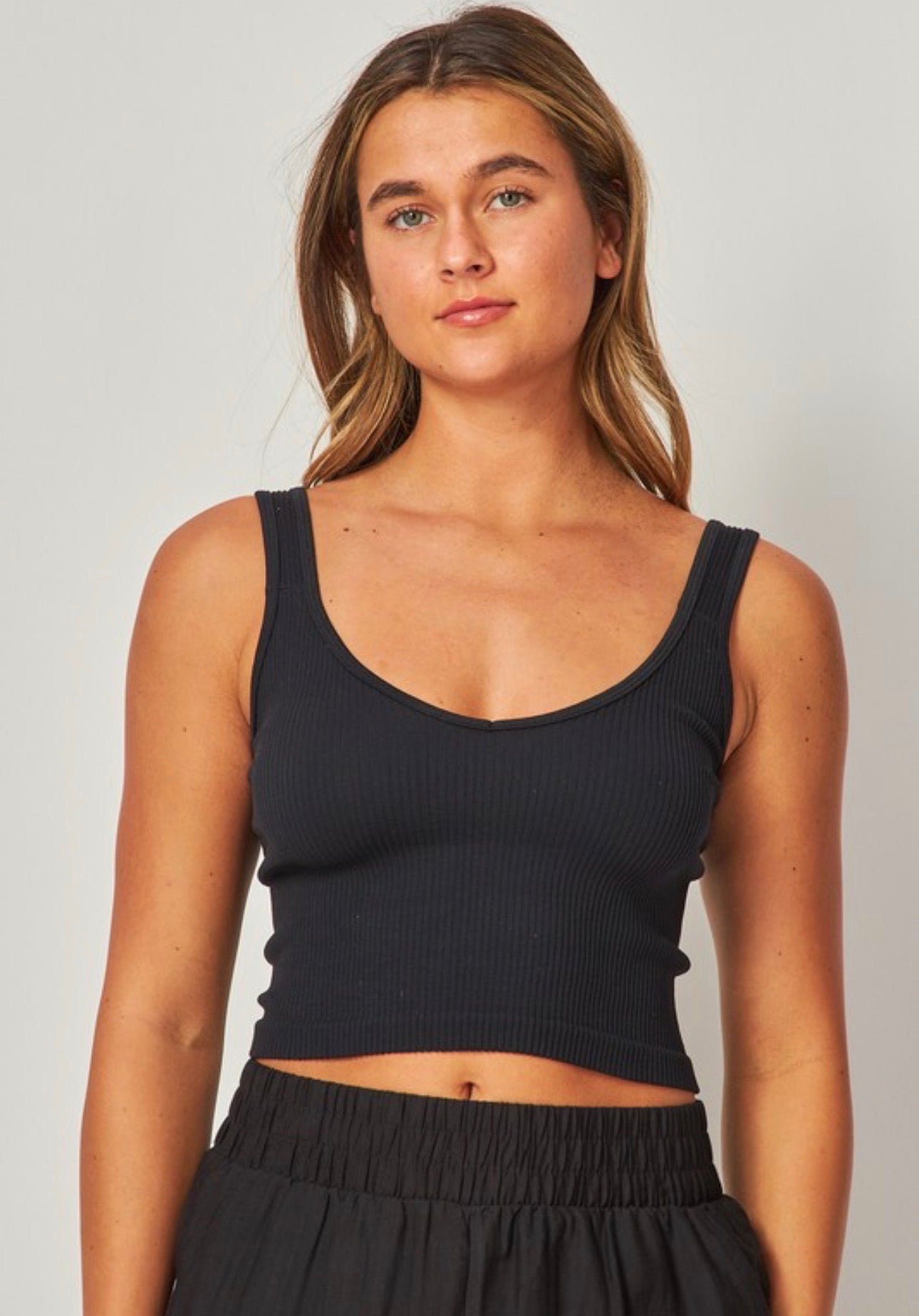 My Stretchy Seamless V-Neck Crop