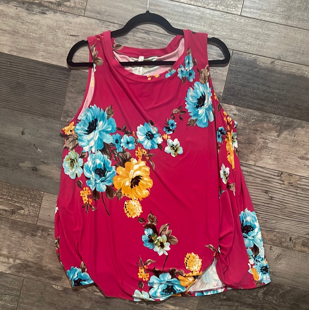 Curvy Spring twist top